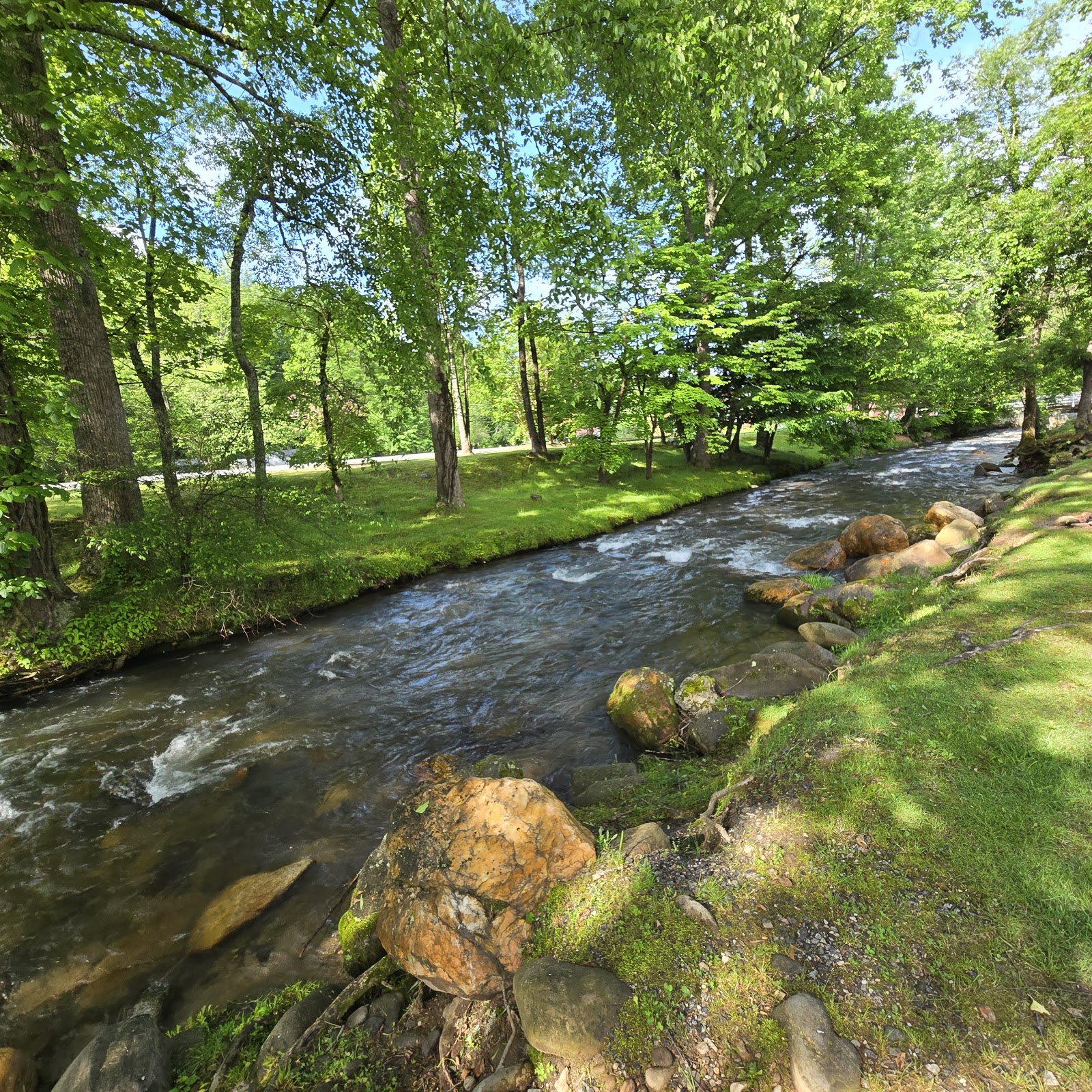 Happy Holiday RV Park and Campground