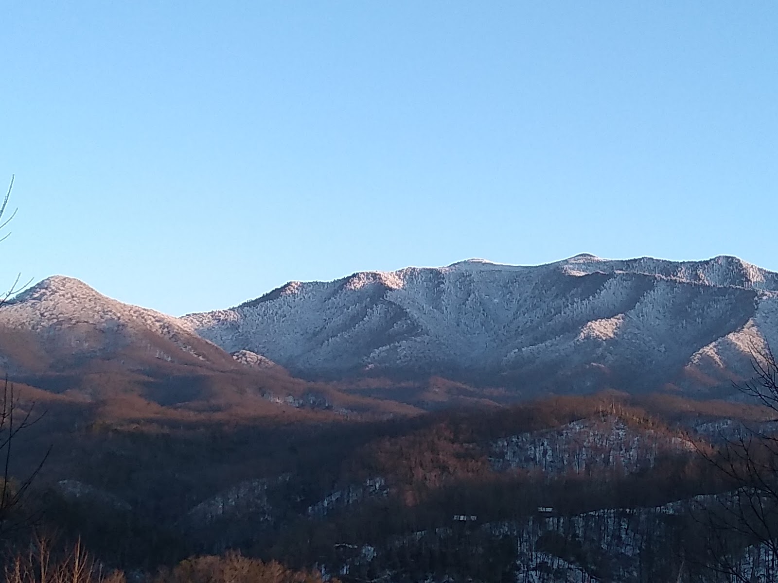 Tremont Hills Campground and Log Cabins
