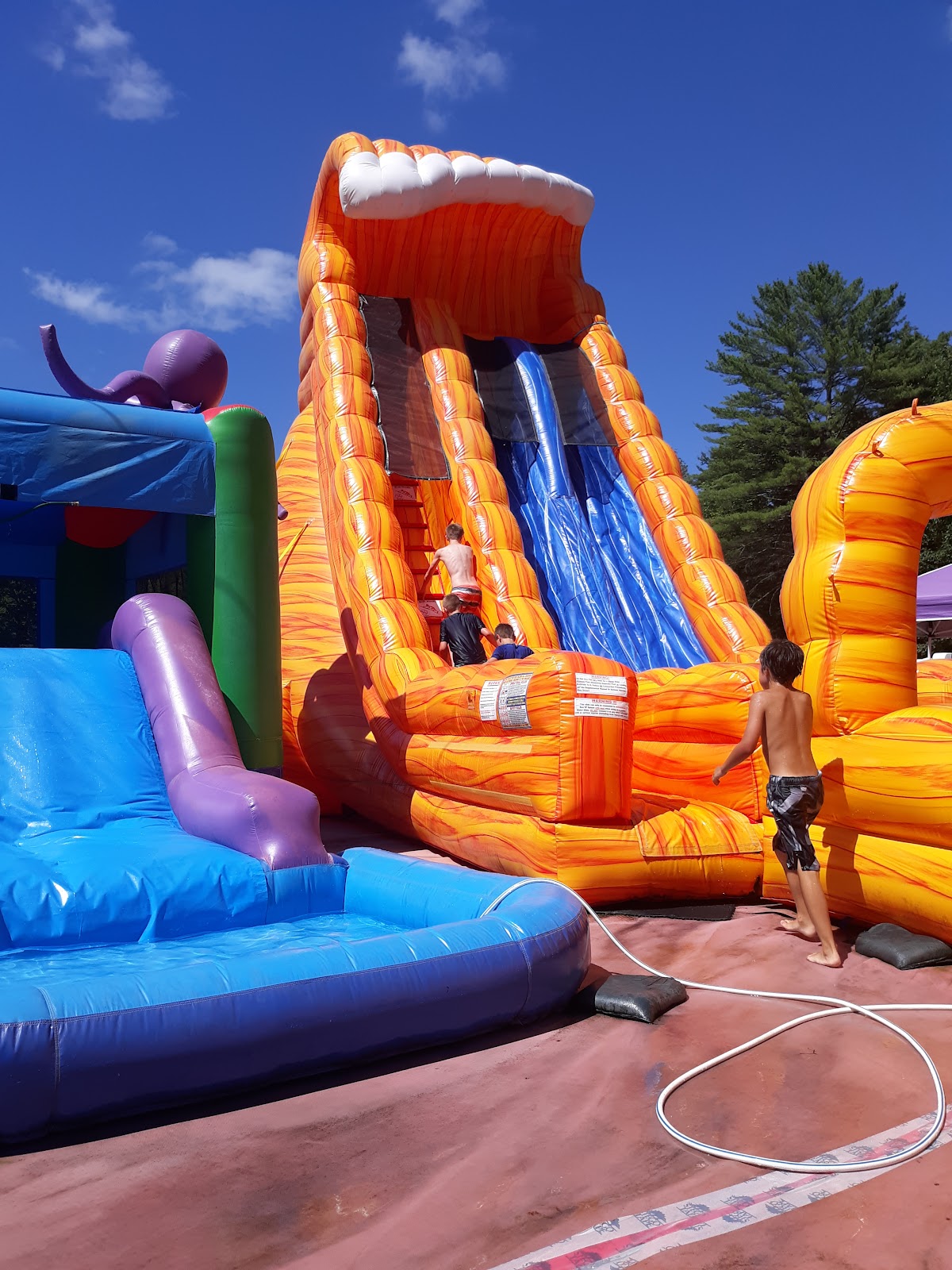 Yonderhill Family RV Park