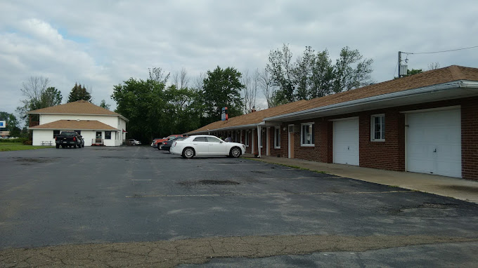 Cinderella Motel & Campground