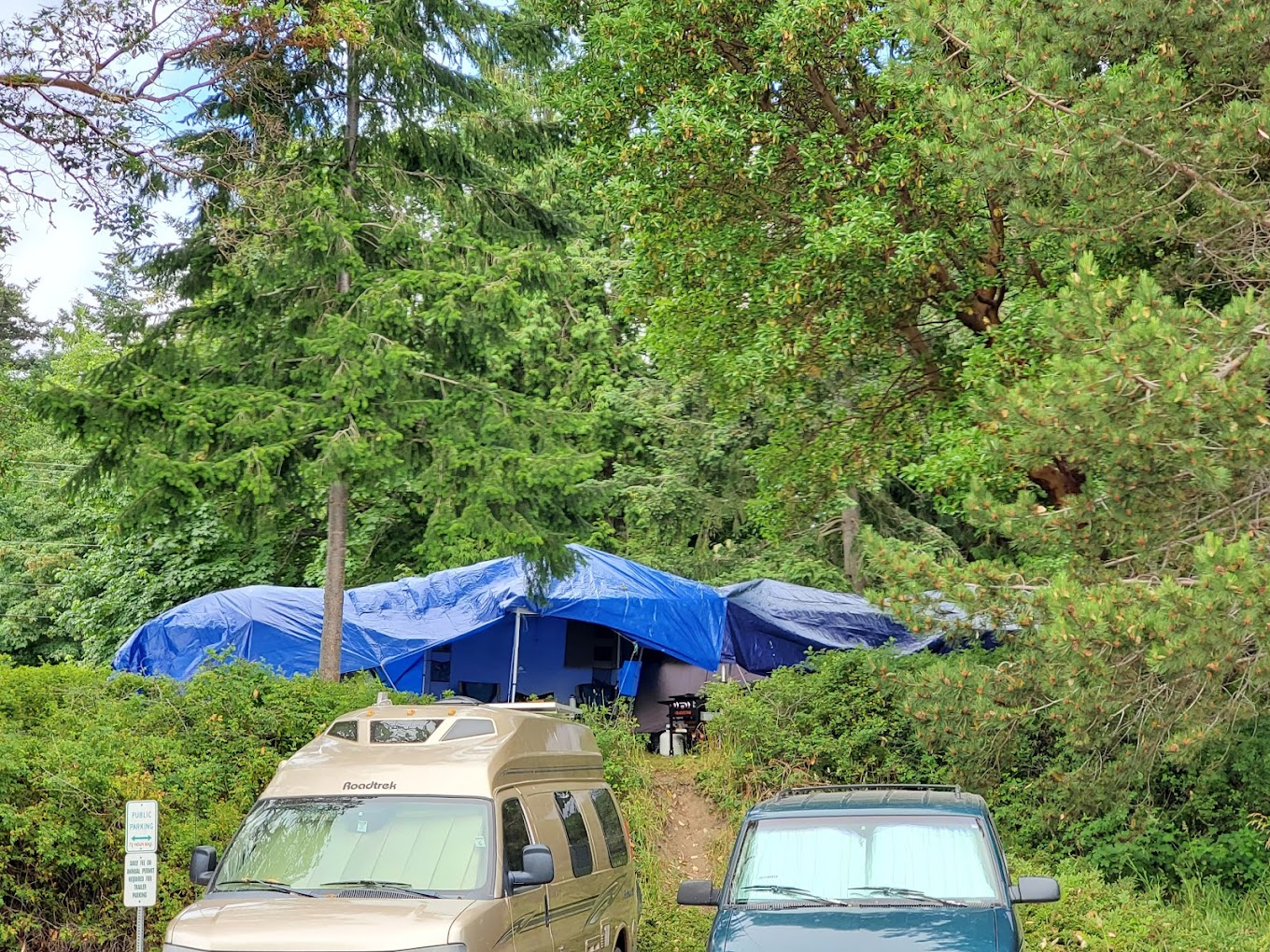 John Waynes Waterfront Resort