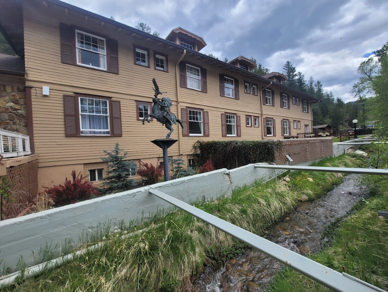 Indian Hot Springs Spa & Lodge