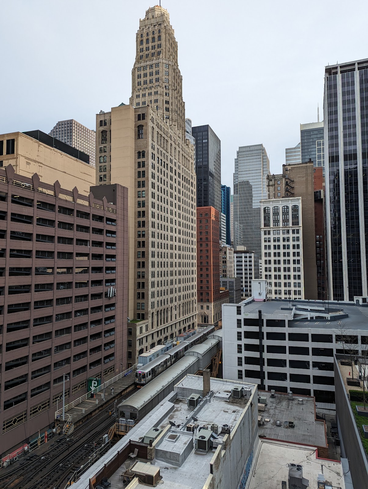 210 North Wells Self Park