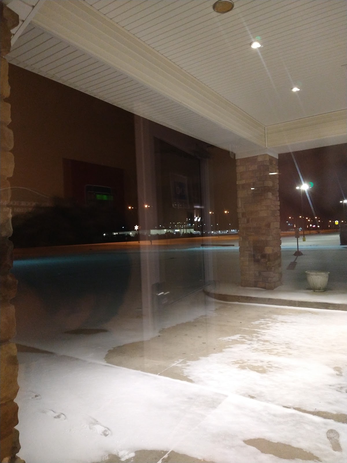 Rolette Motel & Laundromat