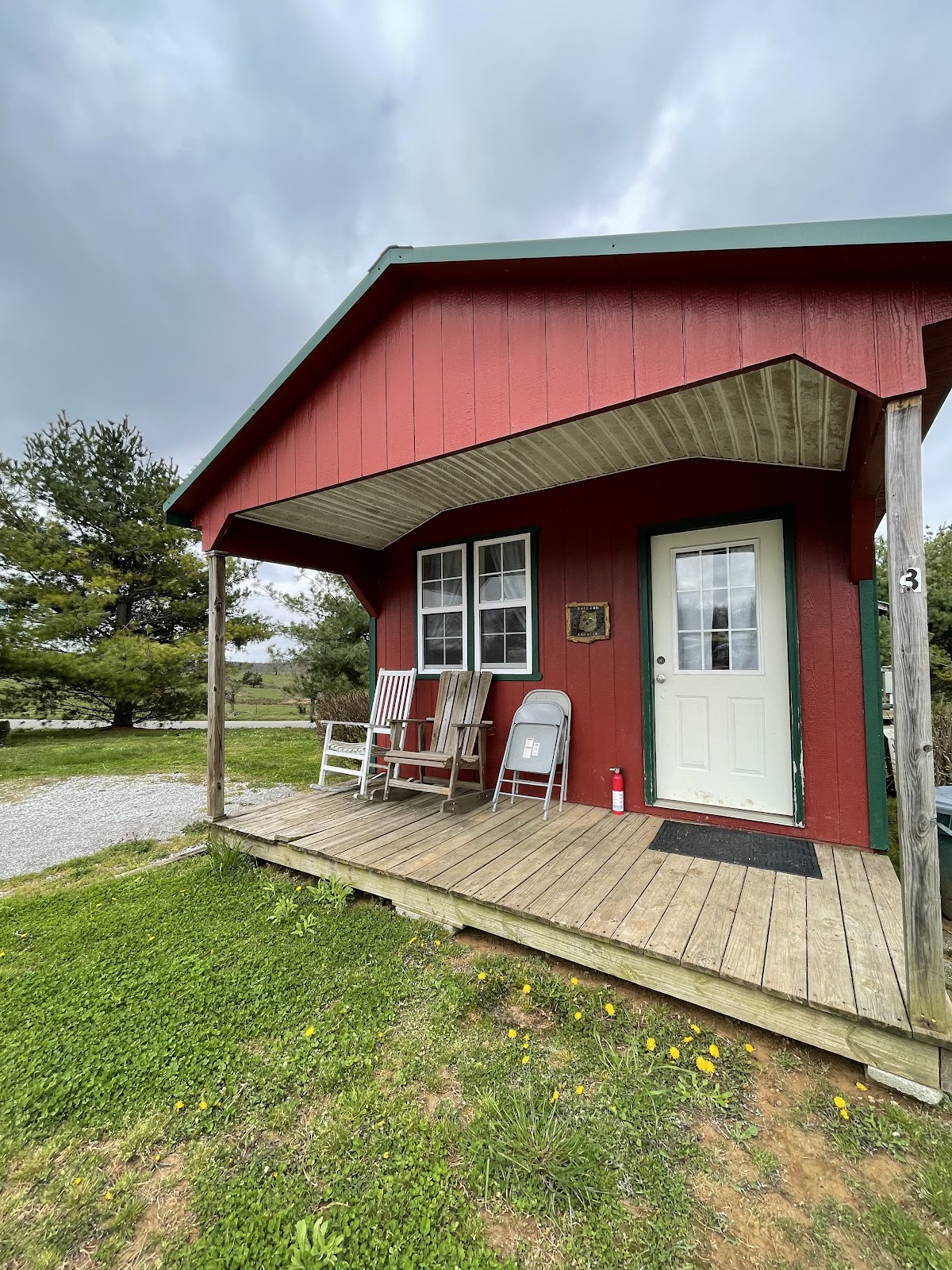 Grand View Cabins and RV Park