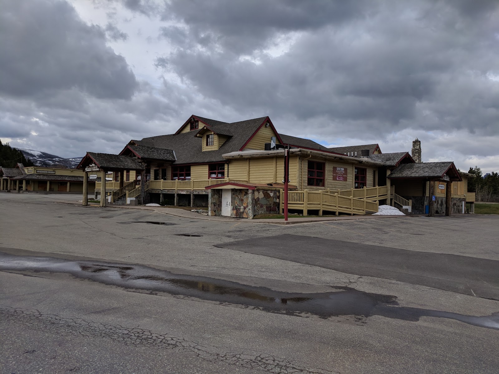Heart of Glacier RV Park & Cabins