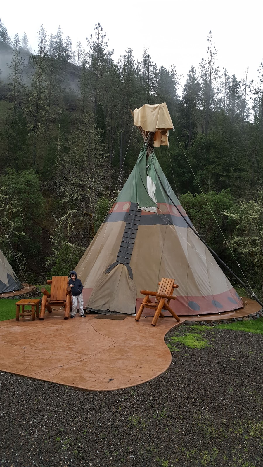 Joe Creek Waterfalls RV Park