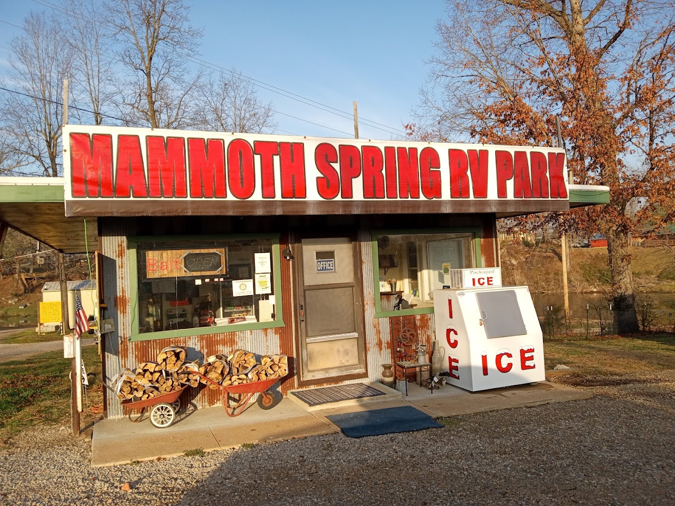 Mammoth Spring RV Park & Cabins