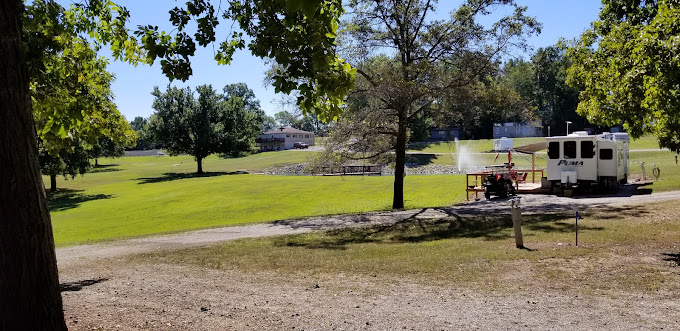 HICKORY SHORES RESORT