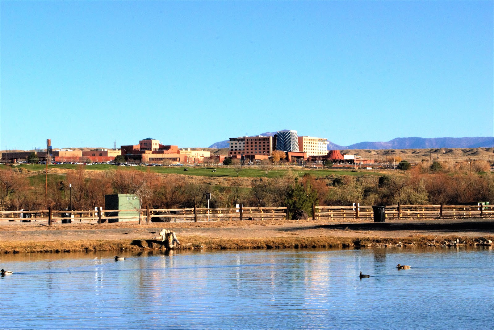 Isleta Lakes and RV Park