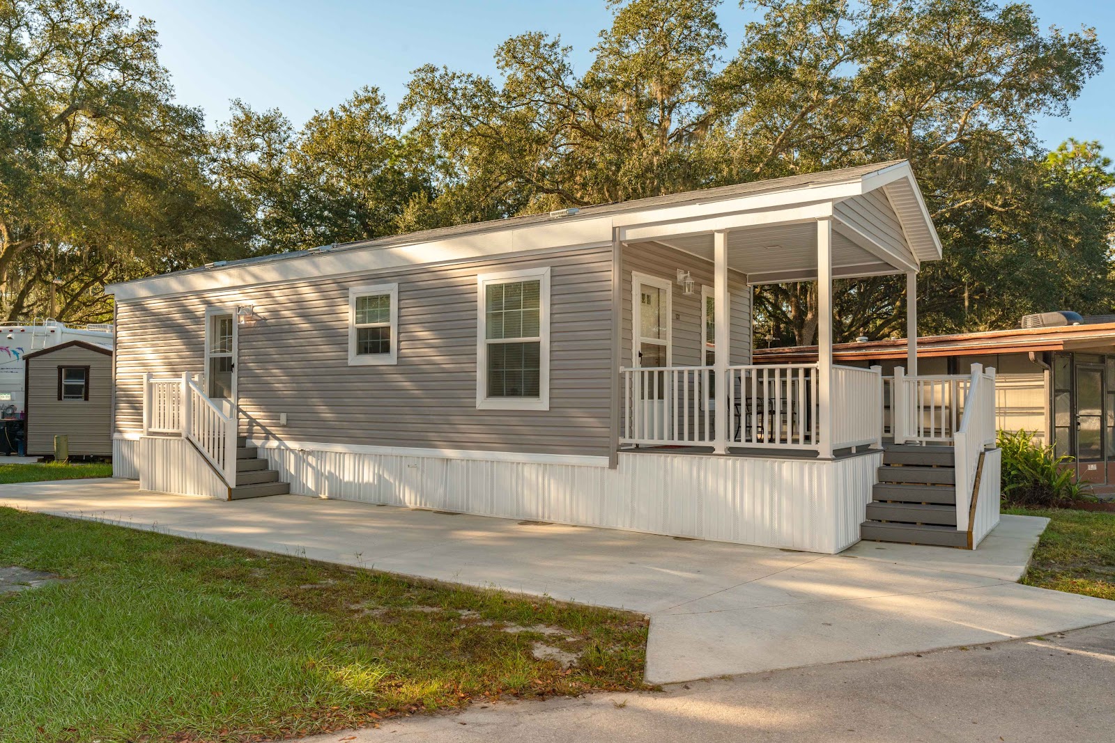 Spanish Main Carefree RV Resort