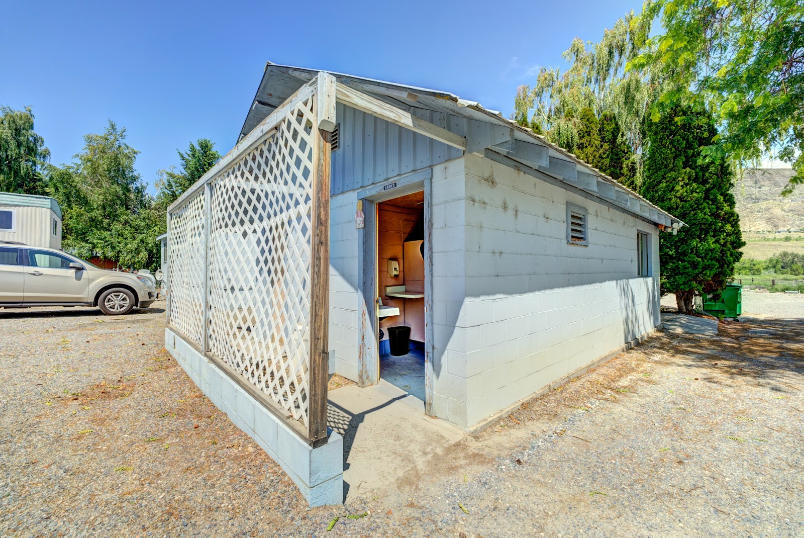 Margie's Riverside RV Park