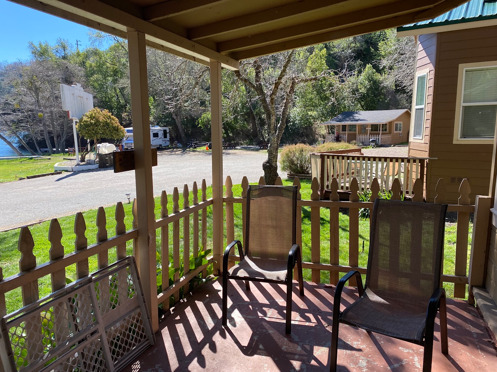 Narrows Lodge Resort