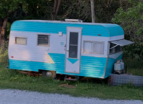 Bauer Broken Dreams Camping