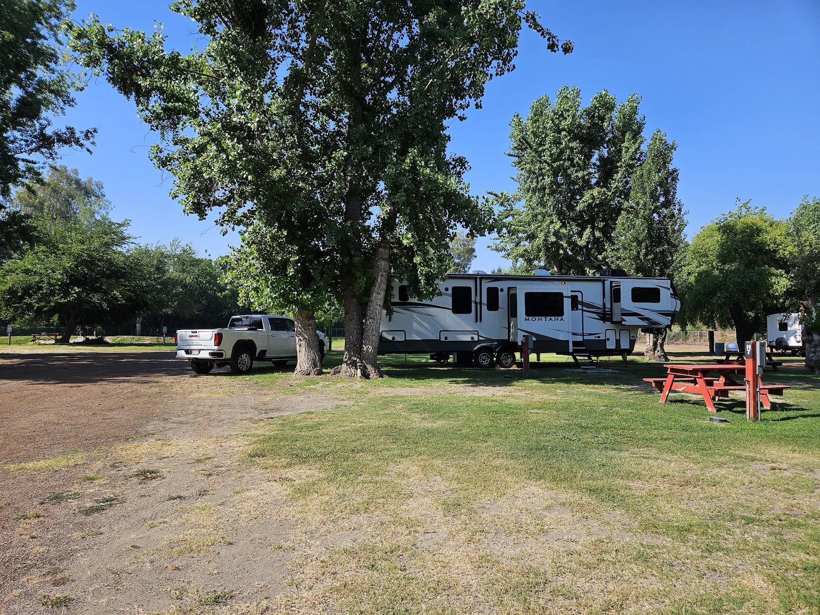 Lindy's Landing & Campground