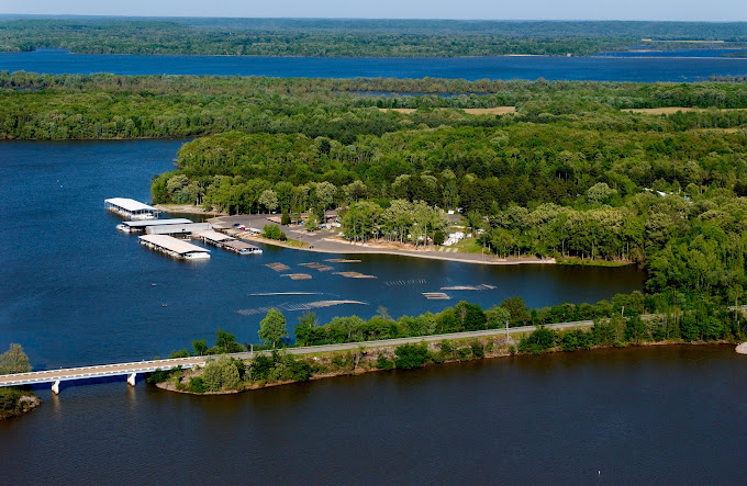 Birdsong Resort Marina & Campground