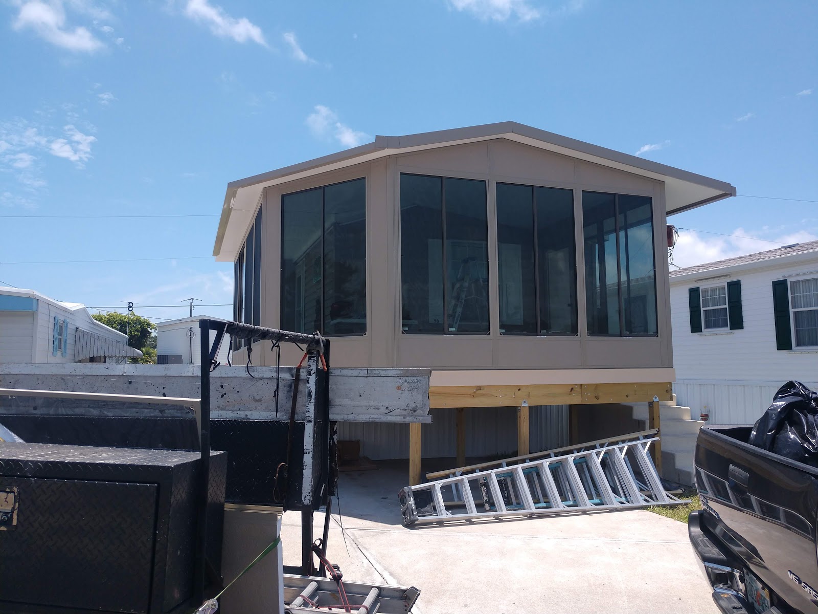 Oyster Bay RV Park (55+)