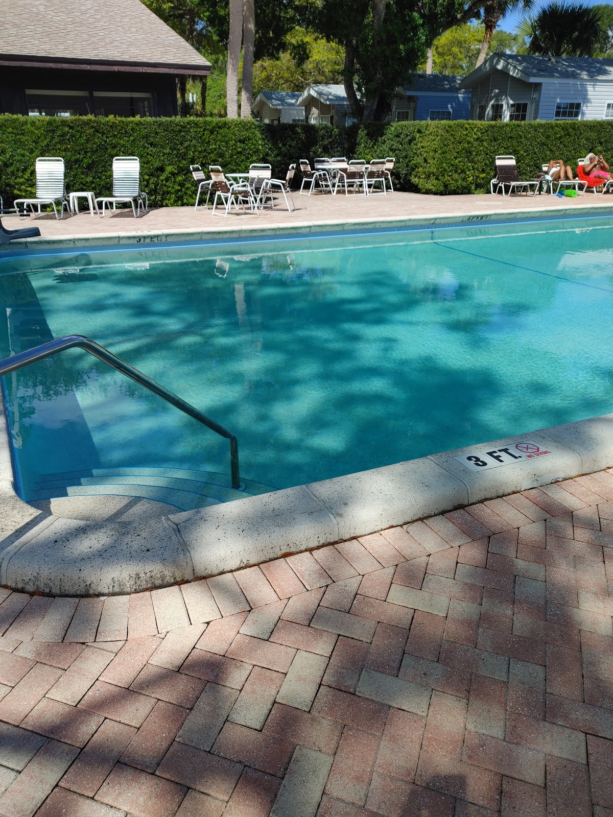 Road Runner Travel Resort