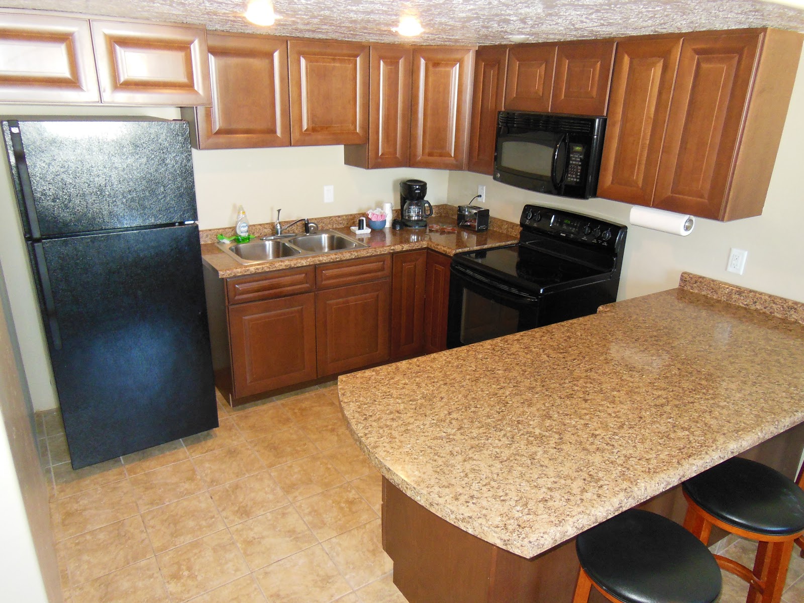 Mountain Ridge Hotel & RV Park