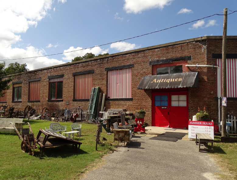 Selma Flea Market RV Park