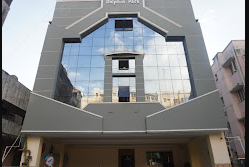 Dolphin Motel & Park