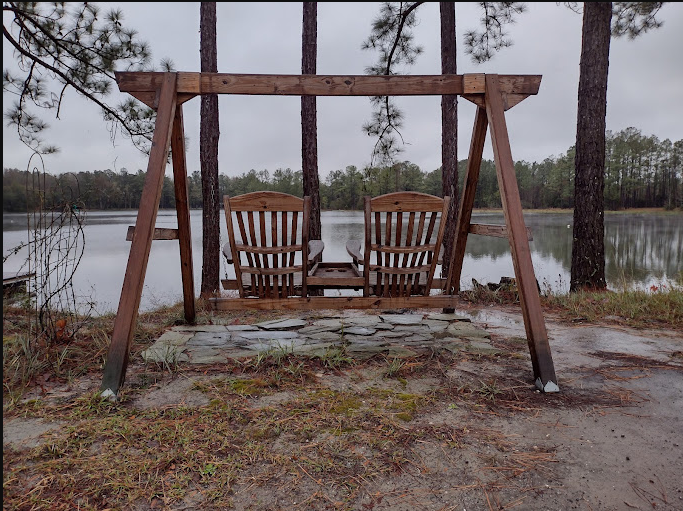 McIntosh Lake RV Park