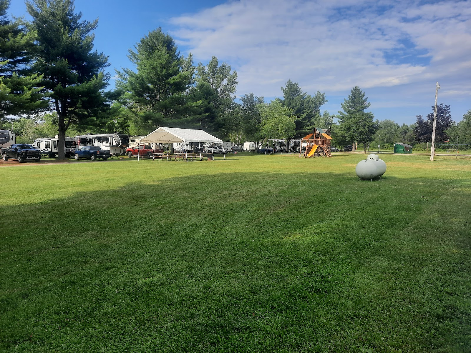 Summer Breeze RV Park