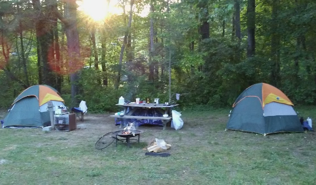 Red Gates Cottages & RV Park