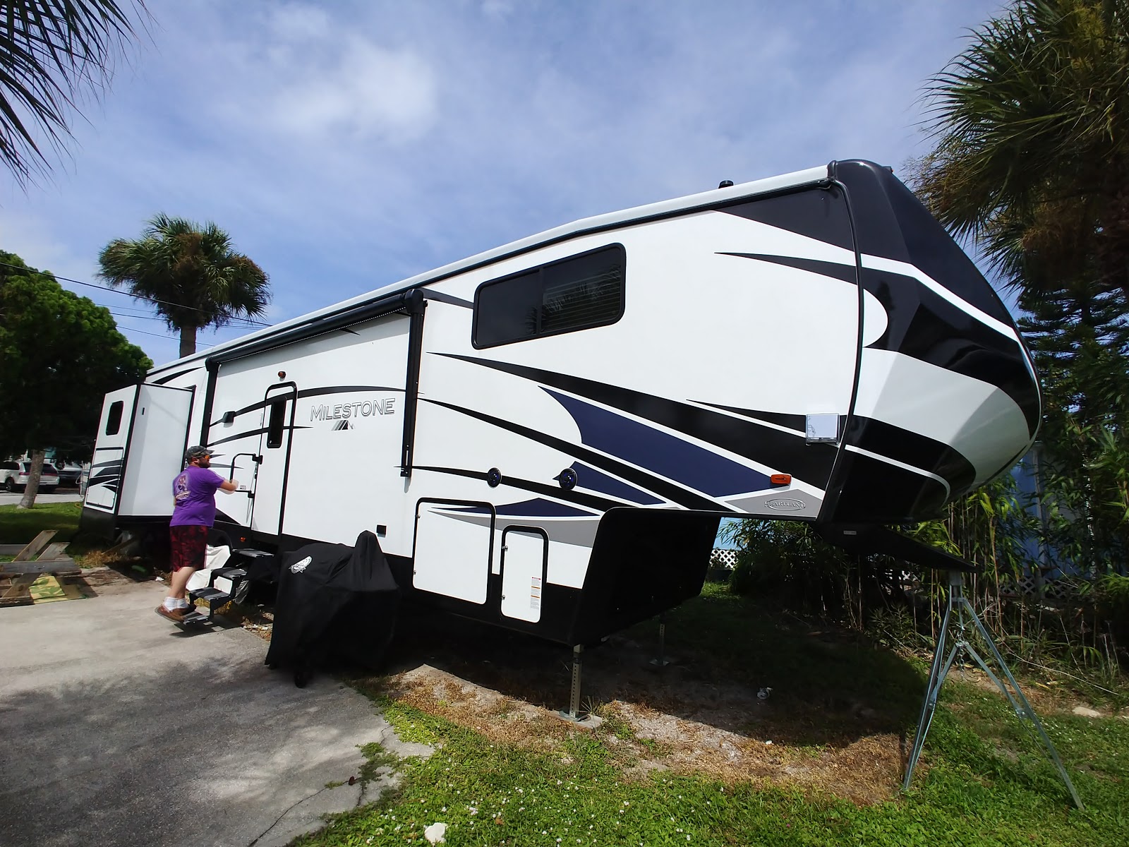 Lucky Clover RV and Mobile Home Park