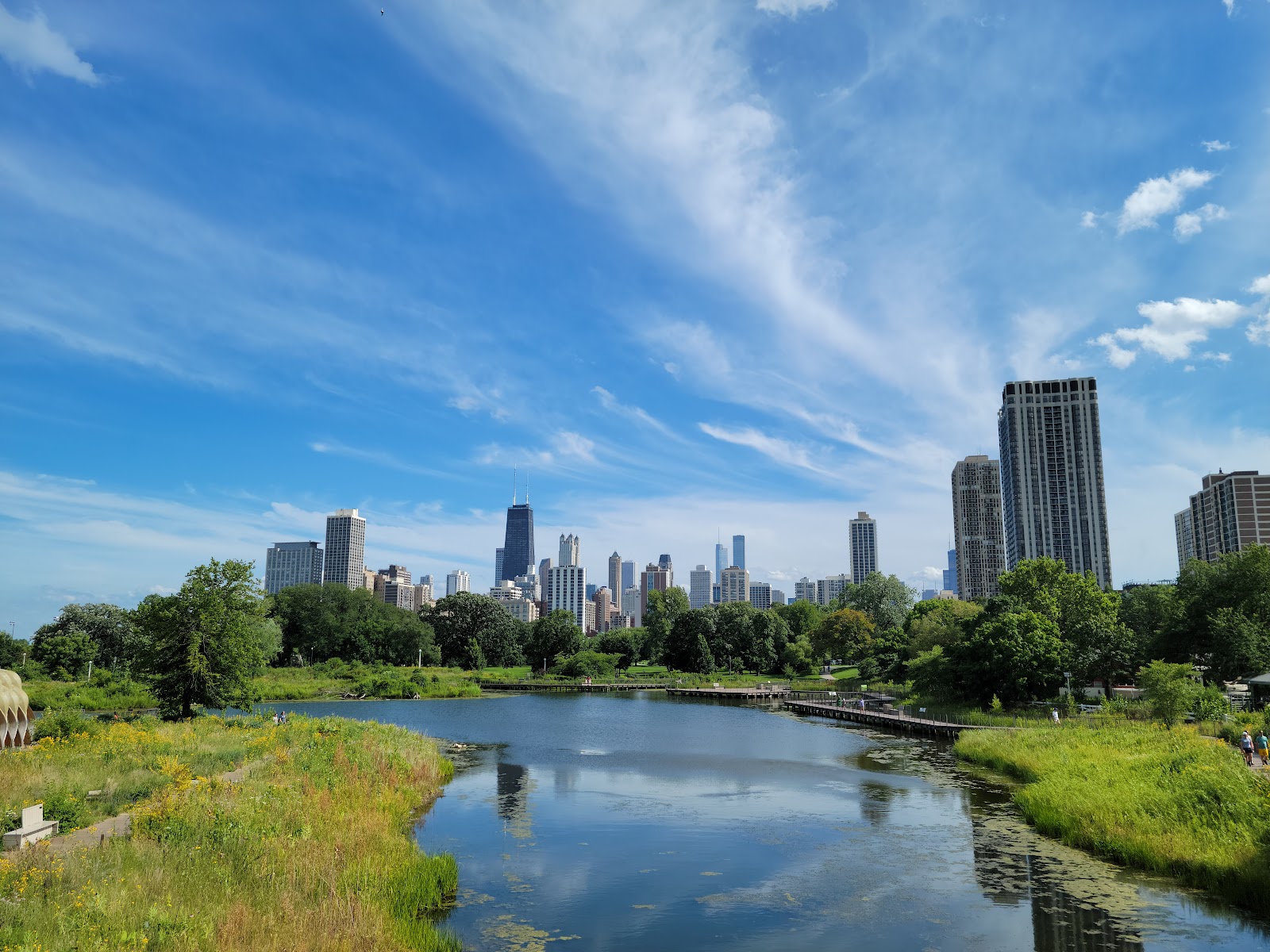 Bridge Over Lincoln Park Zoo's South Pond