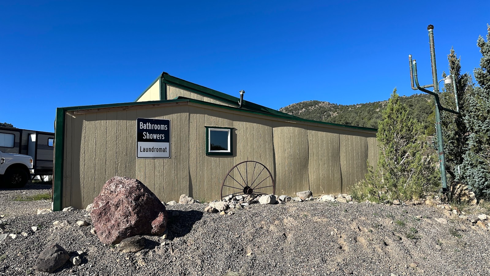 Silver Sky Lodge Cafe and RV Park