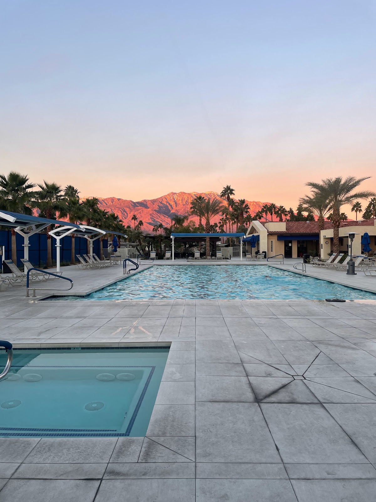 Outdoor Resort - Palm Springs