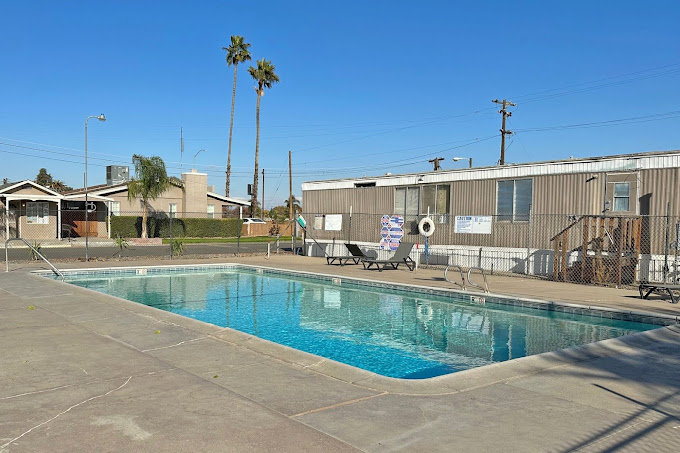 Three Palms RV Park