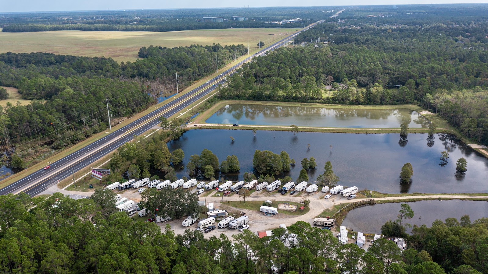 Leisure Lakes RV Park