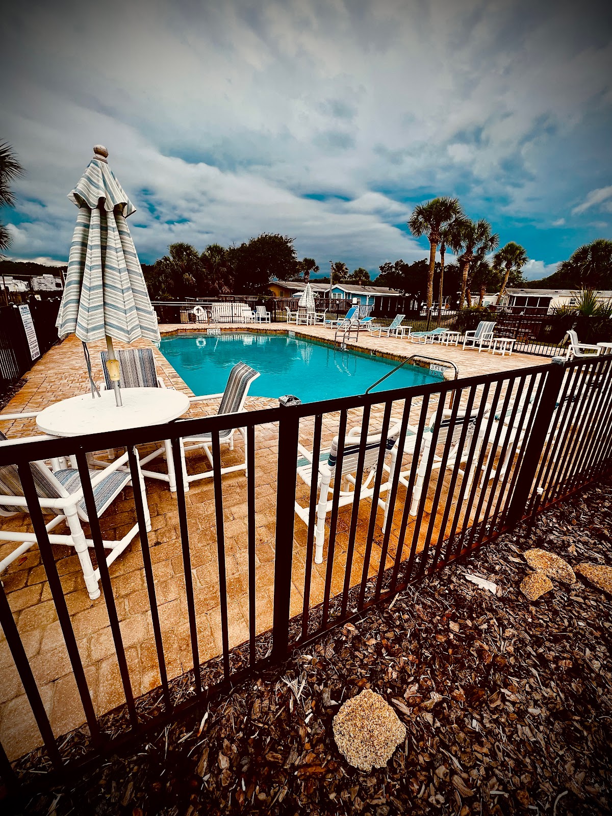 GNP--PEPPERTREE BEACH CLUB