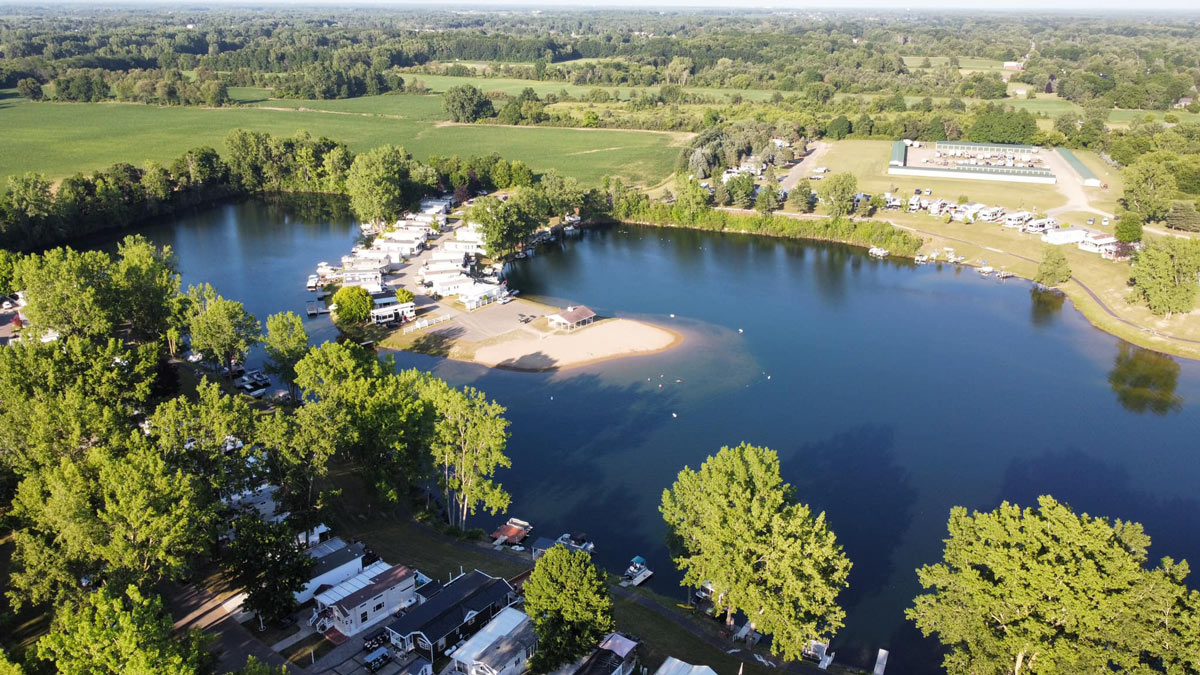 Holiday Shores RV Resort