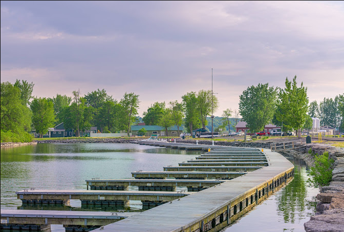 Sun Outdoors Association Island