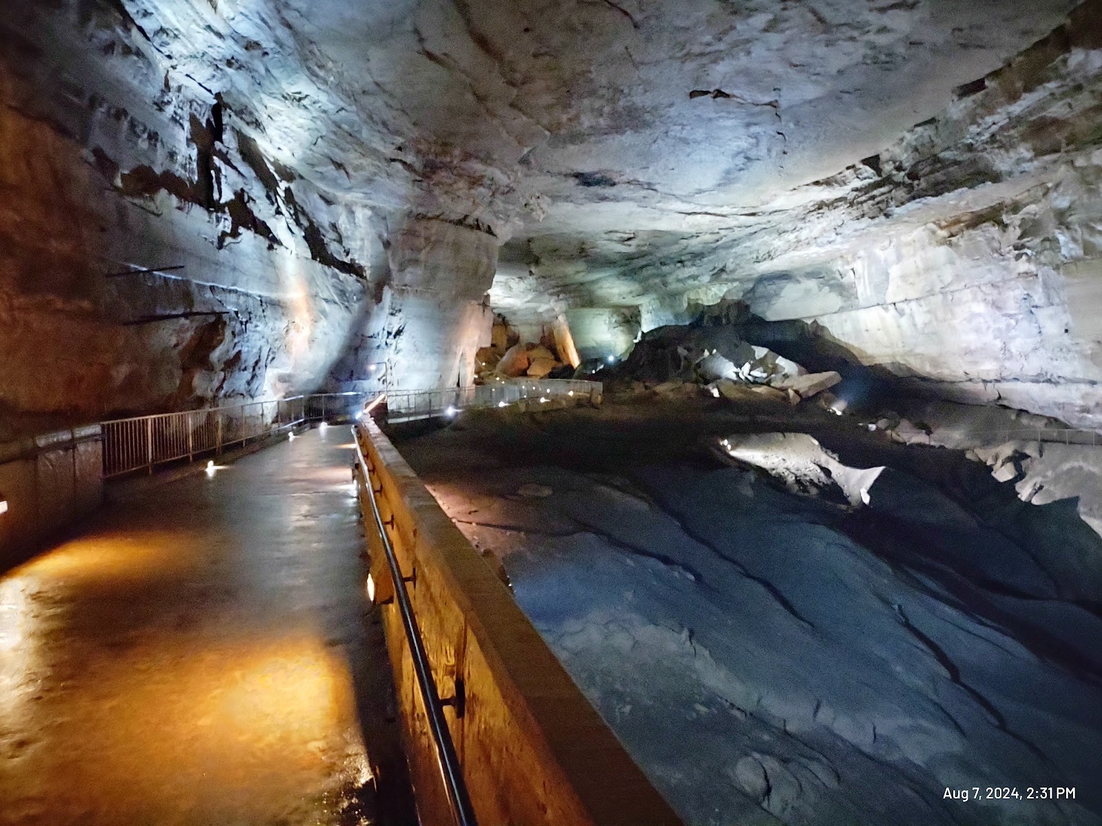 Cathedral Caverns State Park Campground