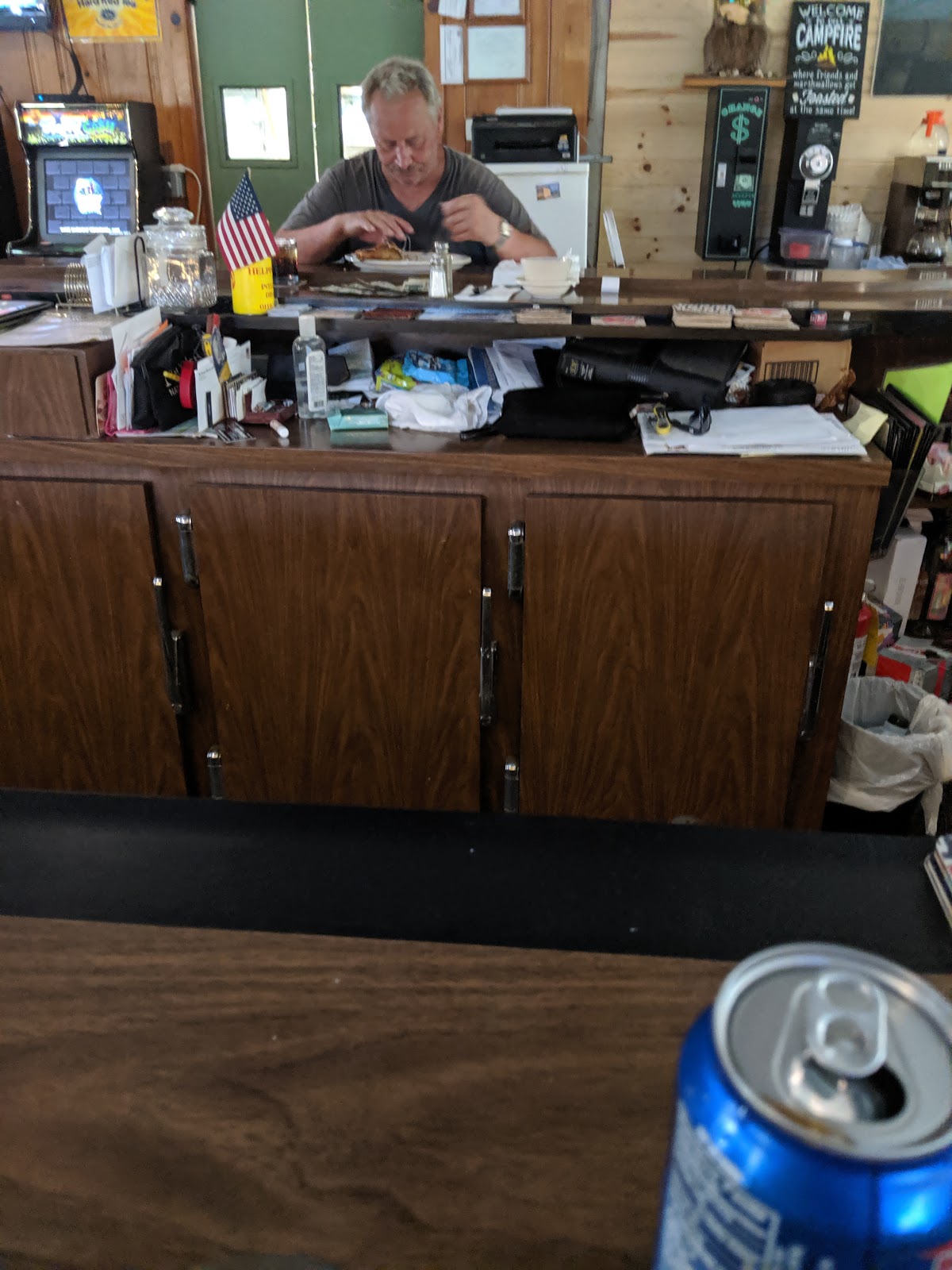 Country Crossings Bar & Restaurant