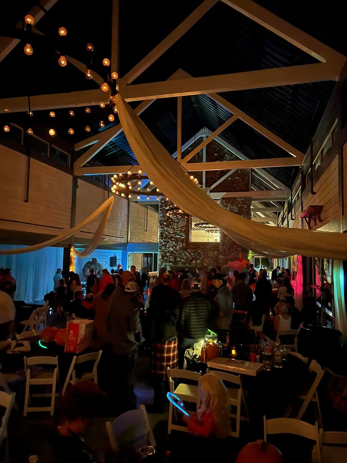 R-Ranch In The Mountains - Members