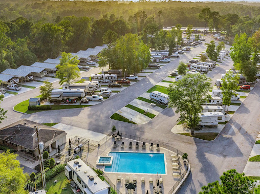 Majestic Pines RV Resort