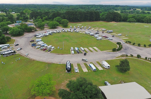 Mineola Civic Center and RV Park