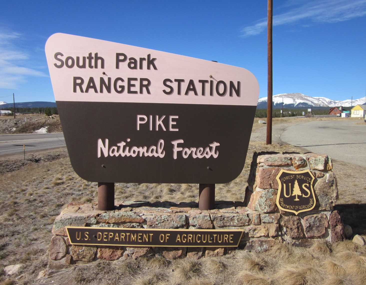 Twin Eagles Trailhead Campground