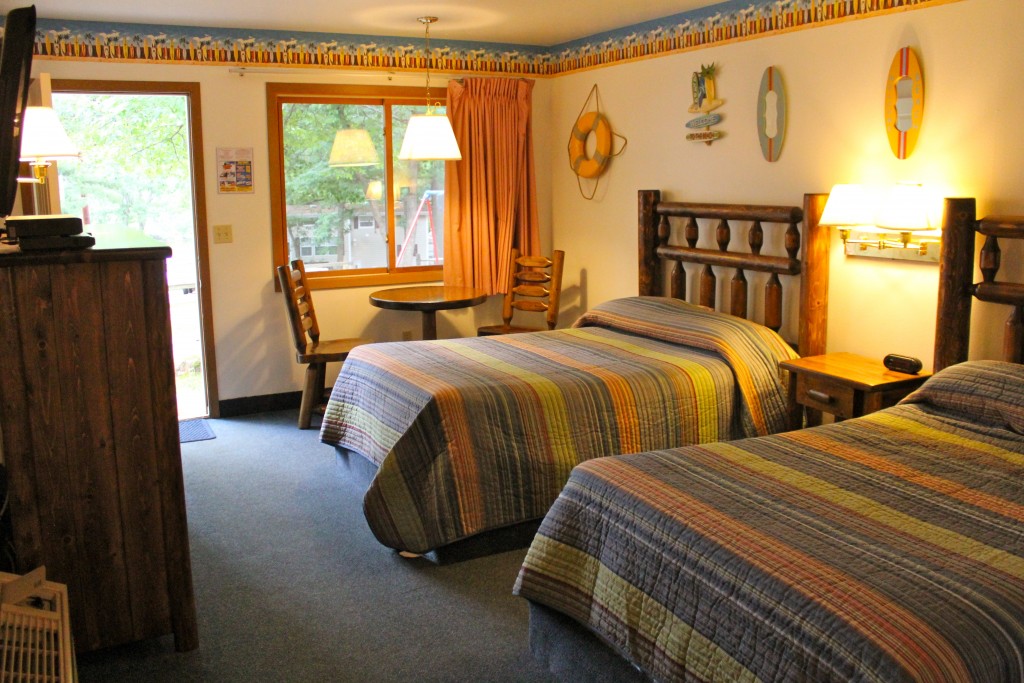 Holiday Shores Camp-Resort