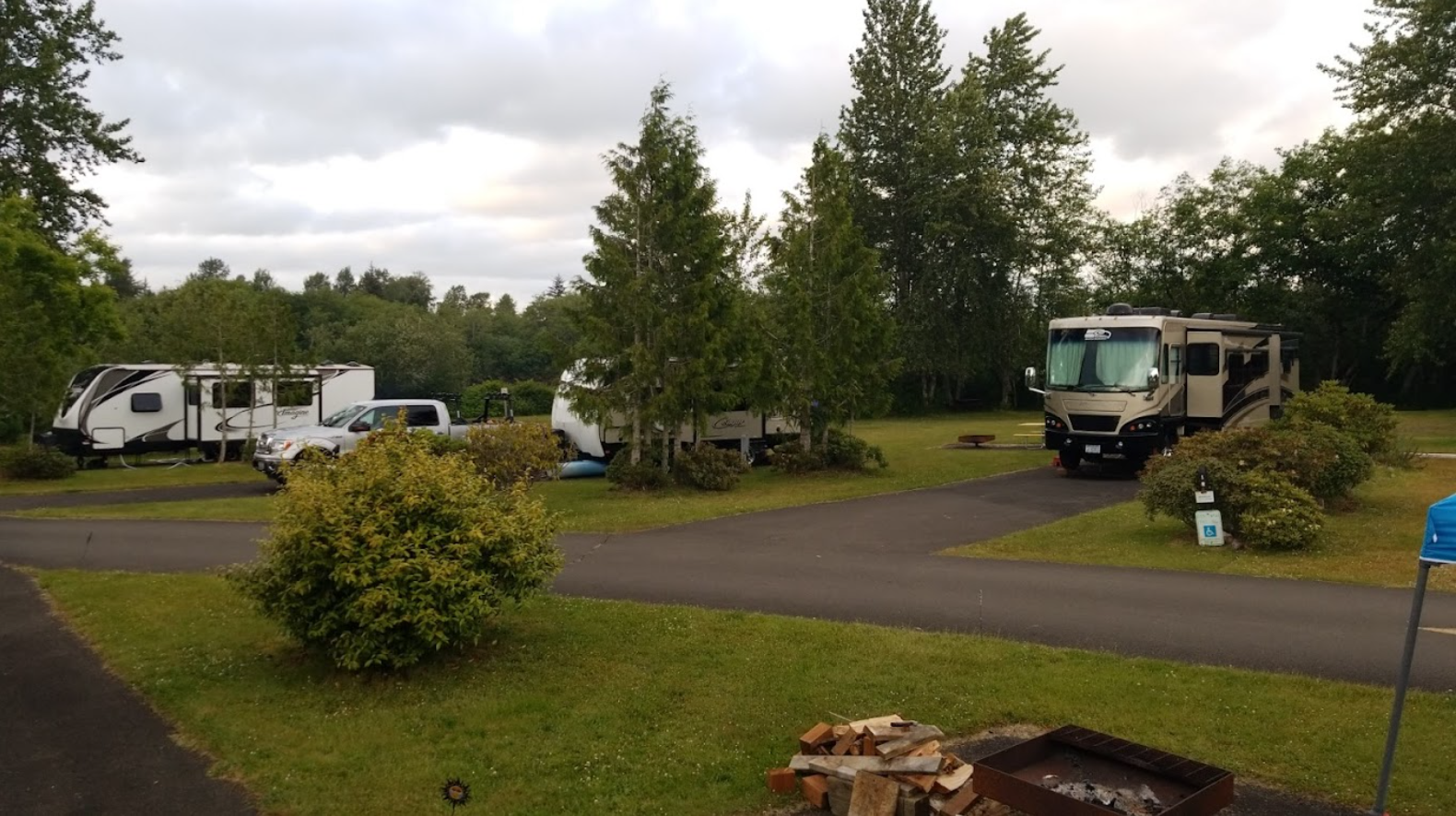 Friends Landing RV Park