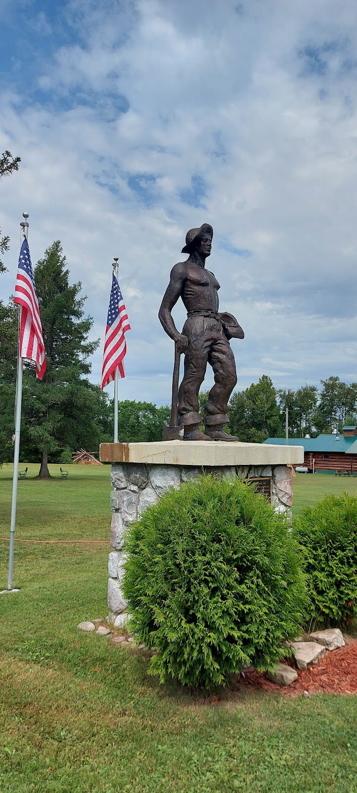 Tahquamenon Logging Museum
