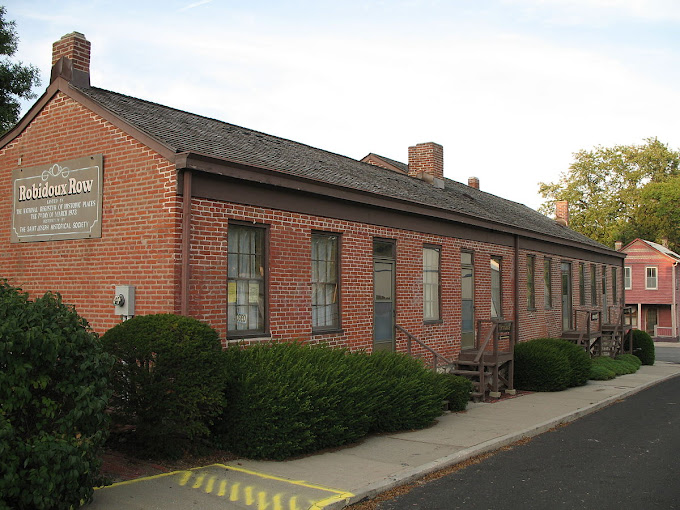 Robidoux Row Museum
