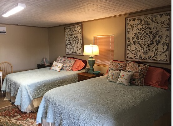 Oso Blanco Lodge & RV Park