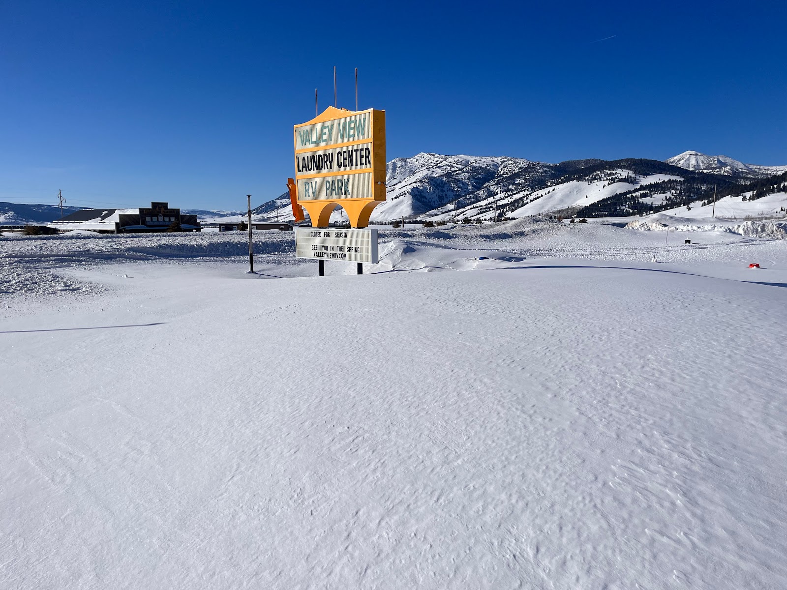 Valley View Grocery and RV Park