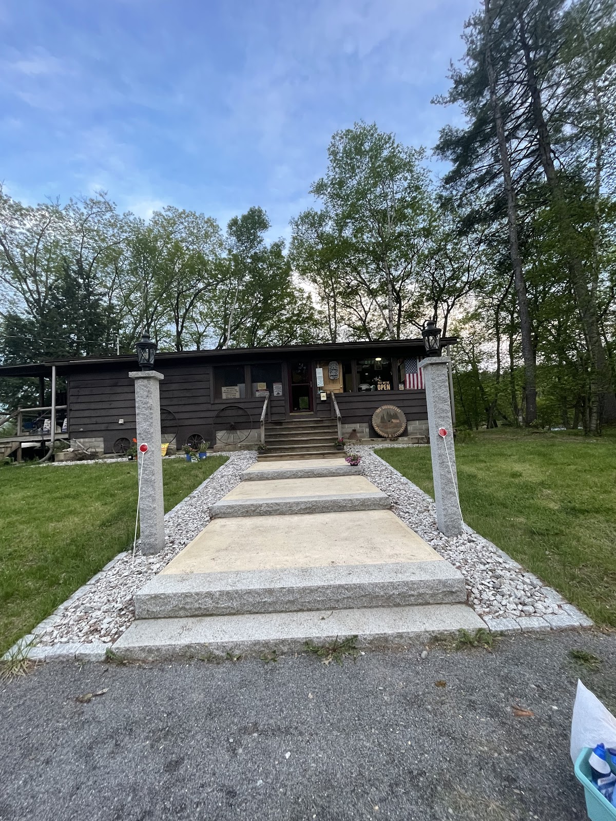 Evergreens Campground & Restaurant